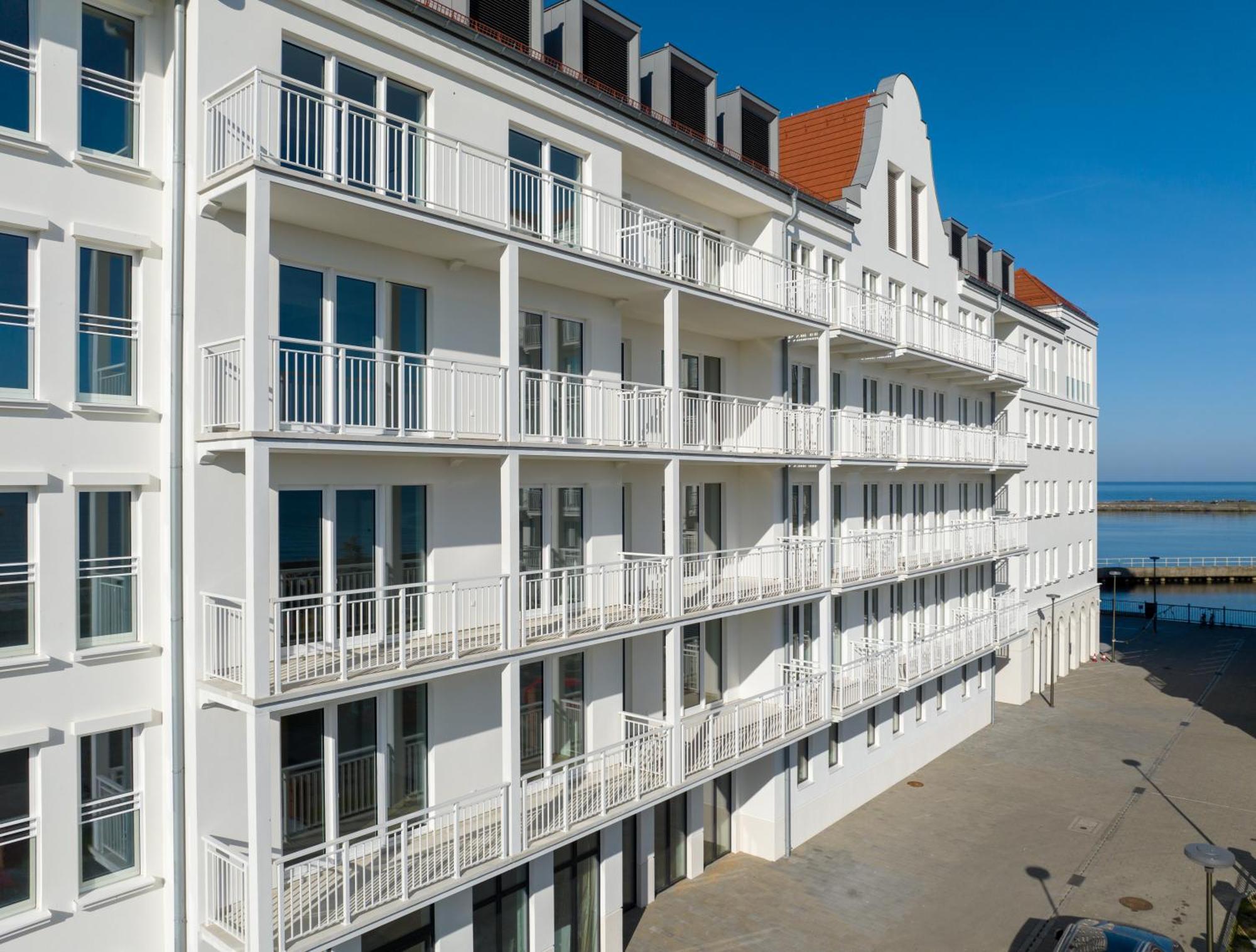Sea Collection By Marina Royale Aparthotel Ujście-Darłowskie Kültér fotó
